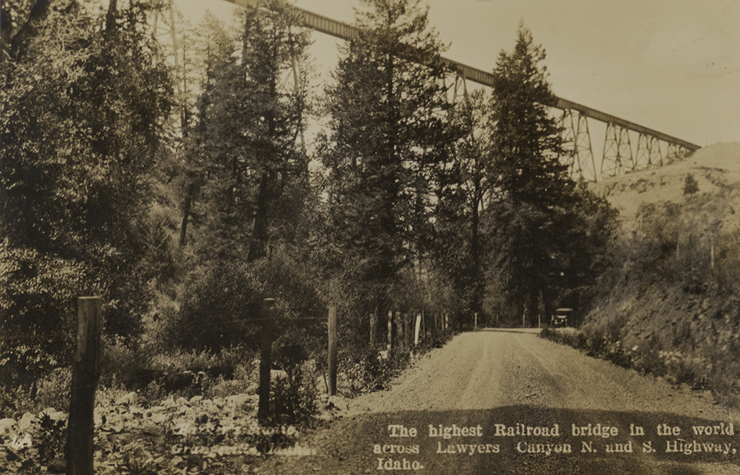 Highest railroad bridge in the world across Lawyers Canyon